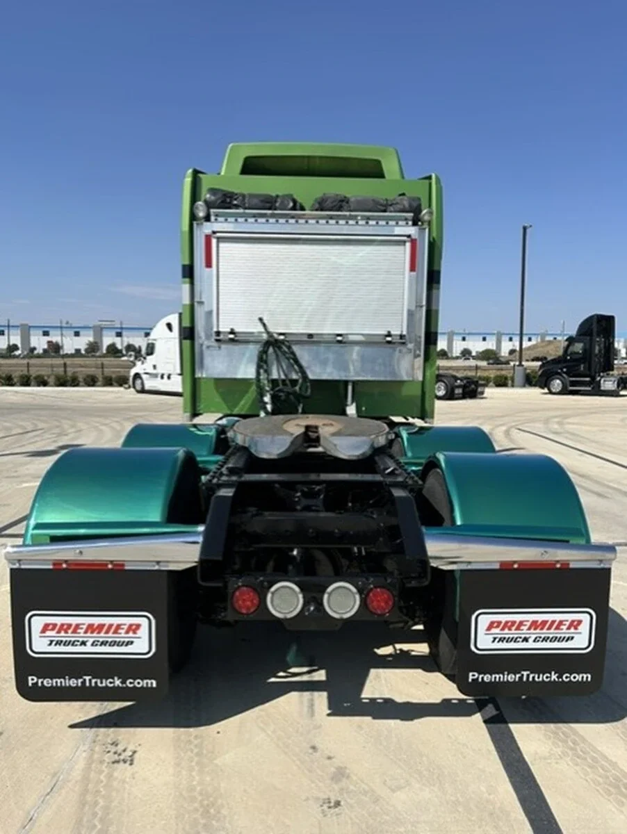 2022 Kenworth W900 — photo 4