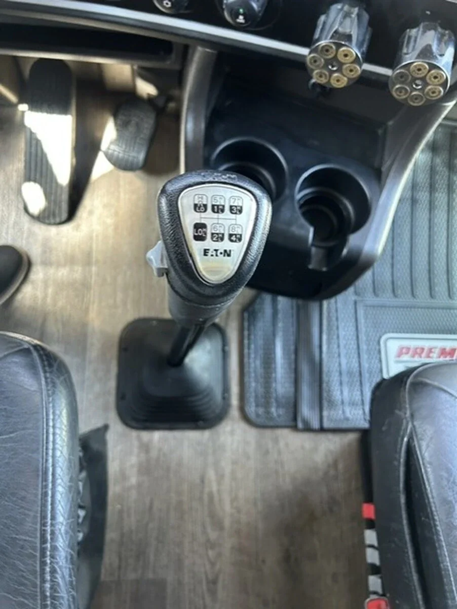 2022 Kenworth W900 — photo 19