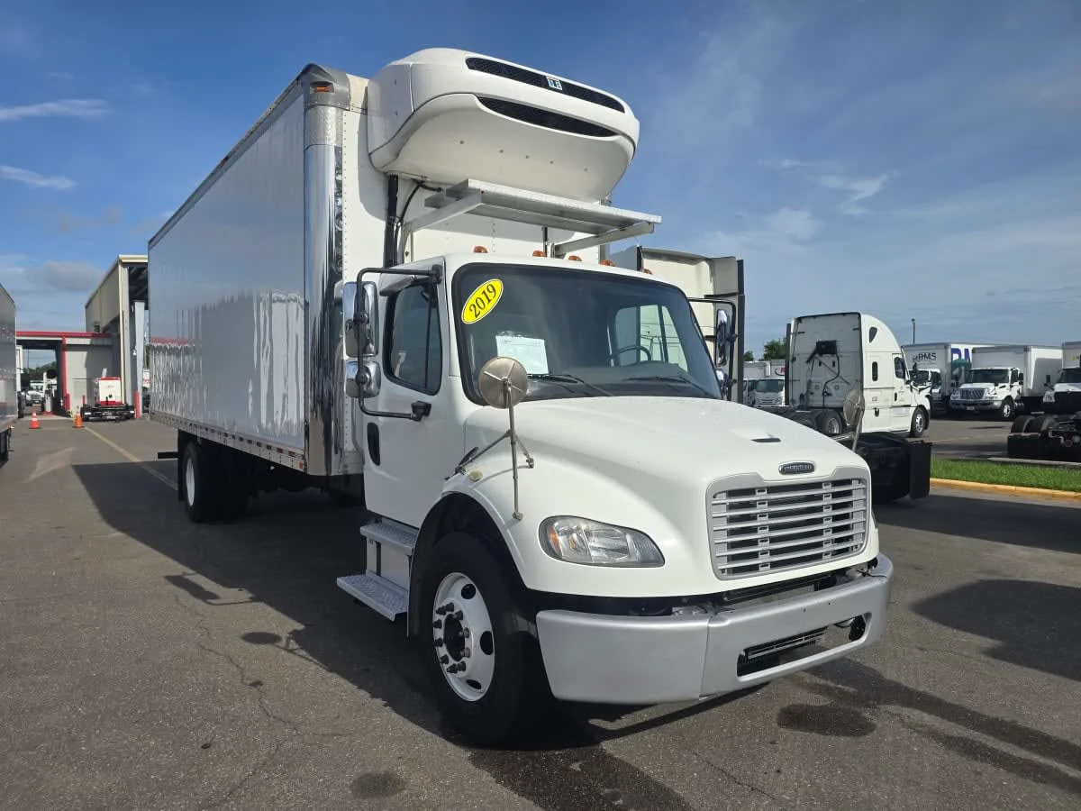 2019 Freightliner M2 106 in Tampa, FL