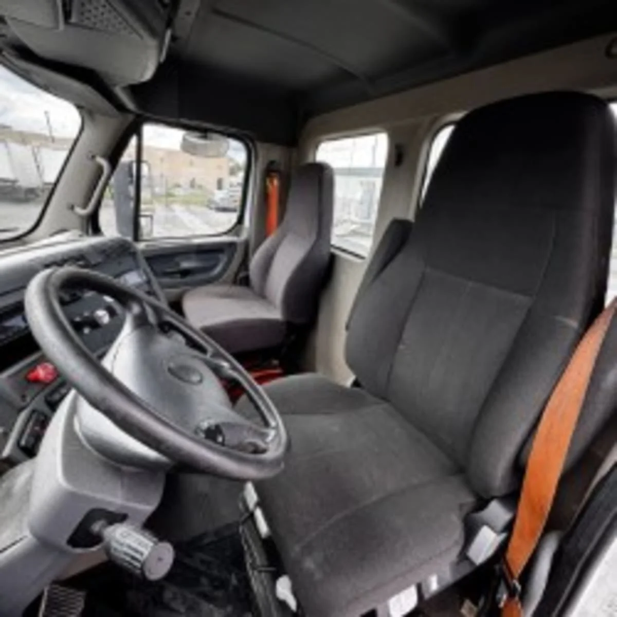 2018 Freightliner Cascadia in Syracuse, NY — photo 7