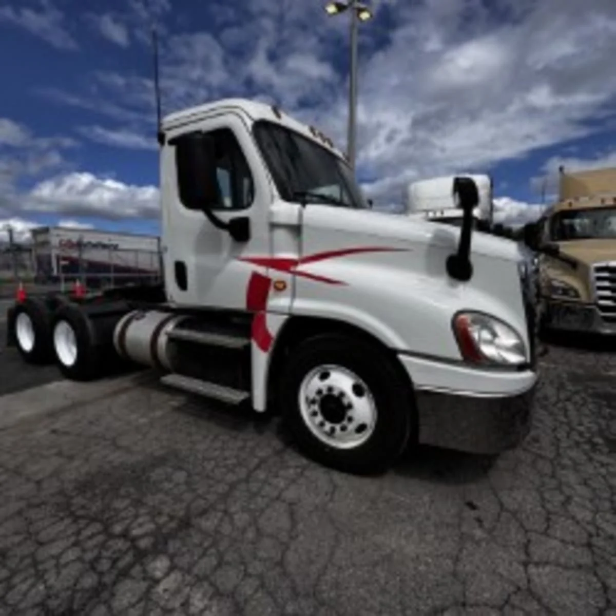 2018 Freightliner Cascadia in Syracuse, NY