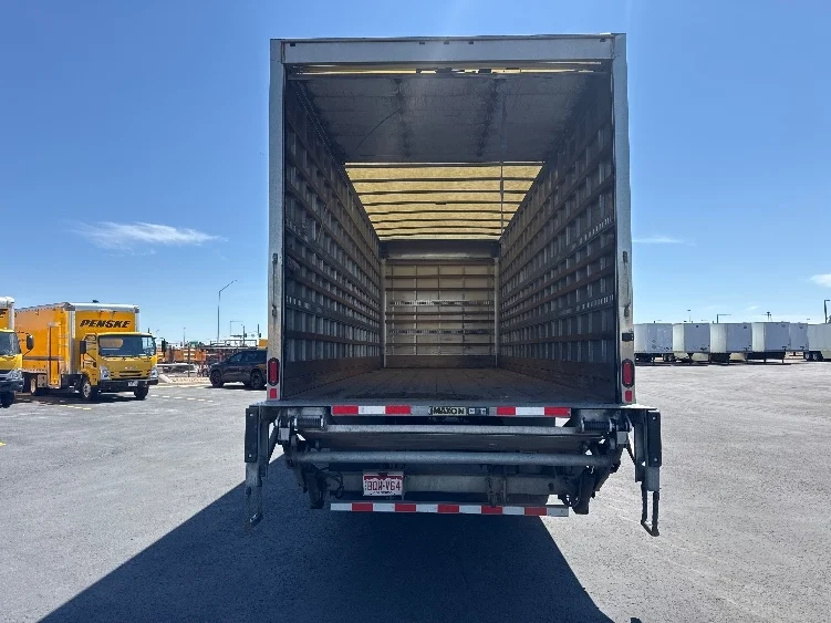 2021 Freightliner eM2 in Denver, CO — photo 8