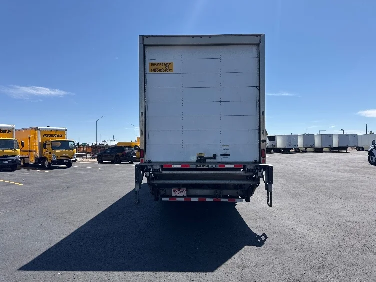 2021 Freightliner eM2 in Denver, CO — photo 7
