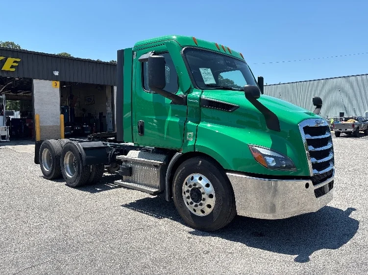 2022 Freightliner Cascadia