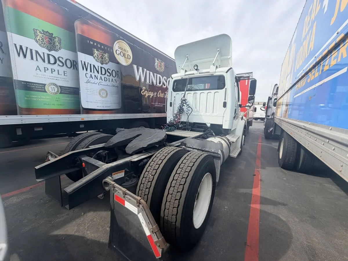 2017 Freightliner M2 112 - image 6