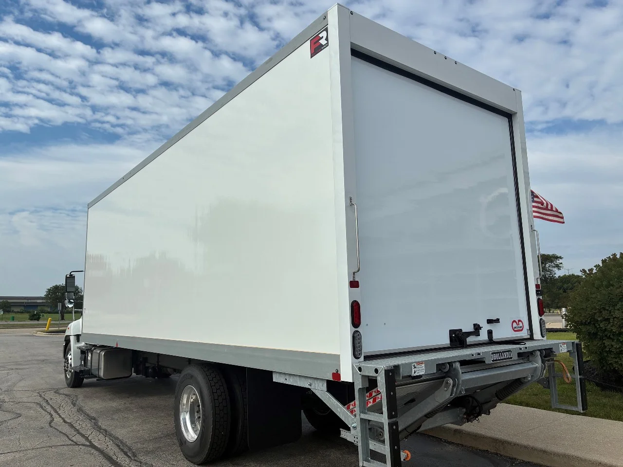 2025 Hino in Waterloo, IA — photo 4