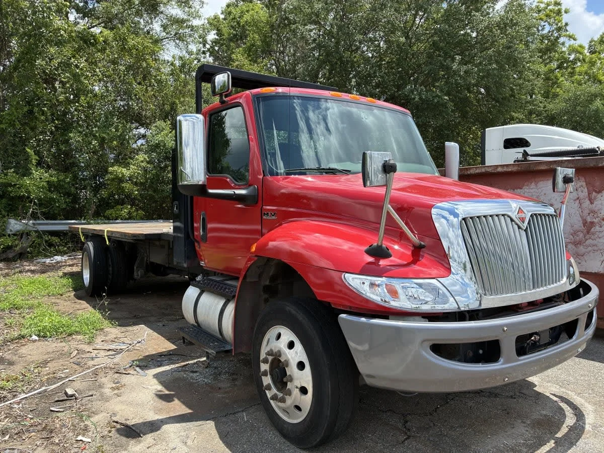 2020 International MV in Jacksonville, FL — photo 3