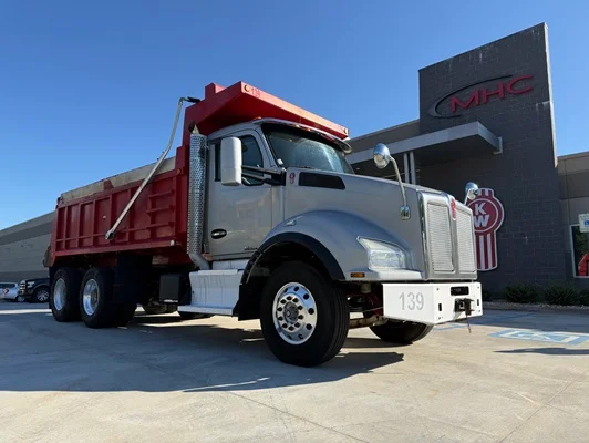 2016 Kenworth T880 in McDonough, GA