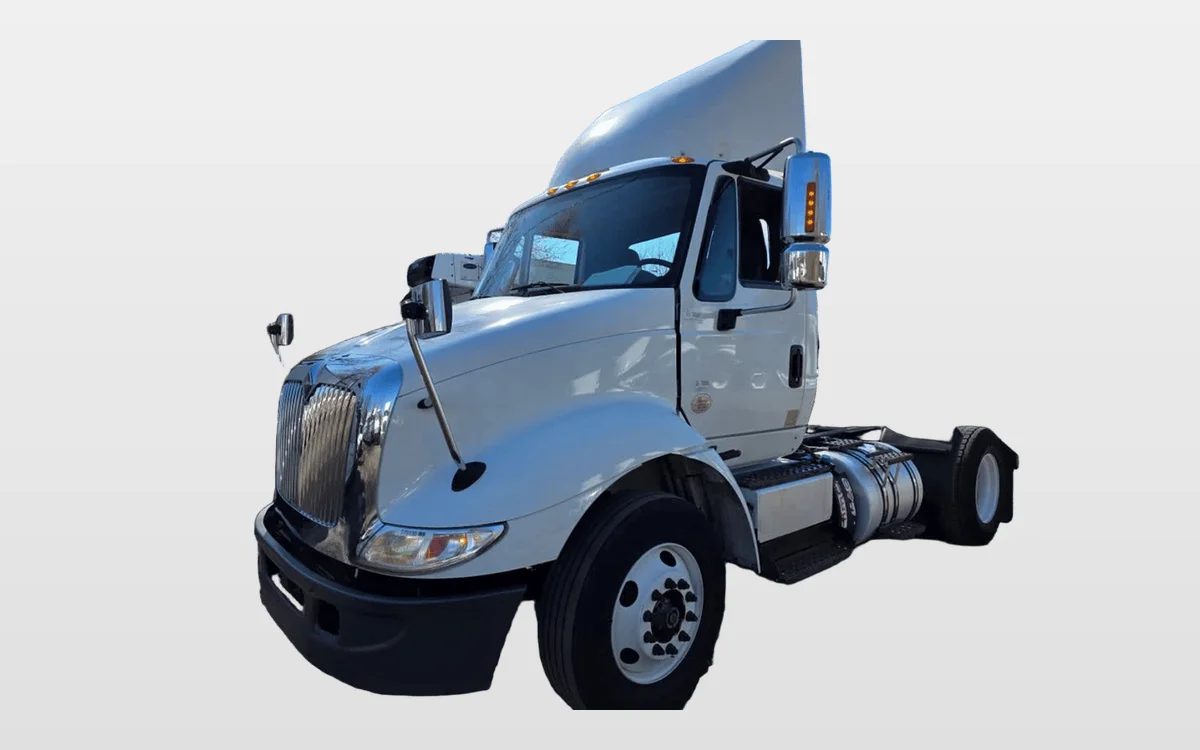 2018 International - image 1