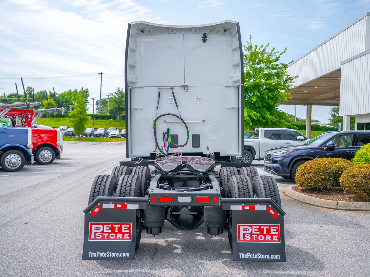 2027 Peterbilt 579 in Duncan, SC — photo 5