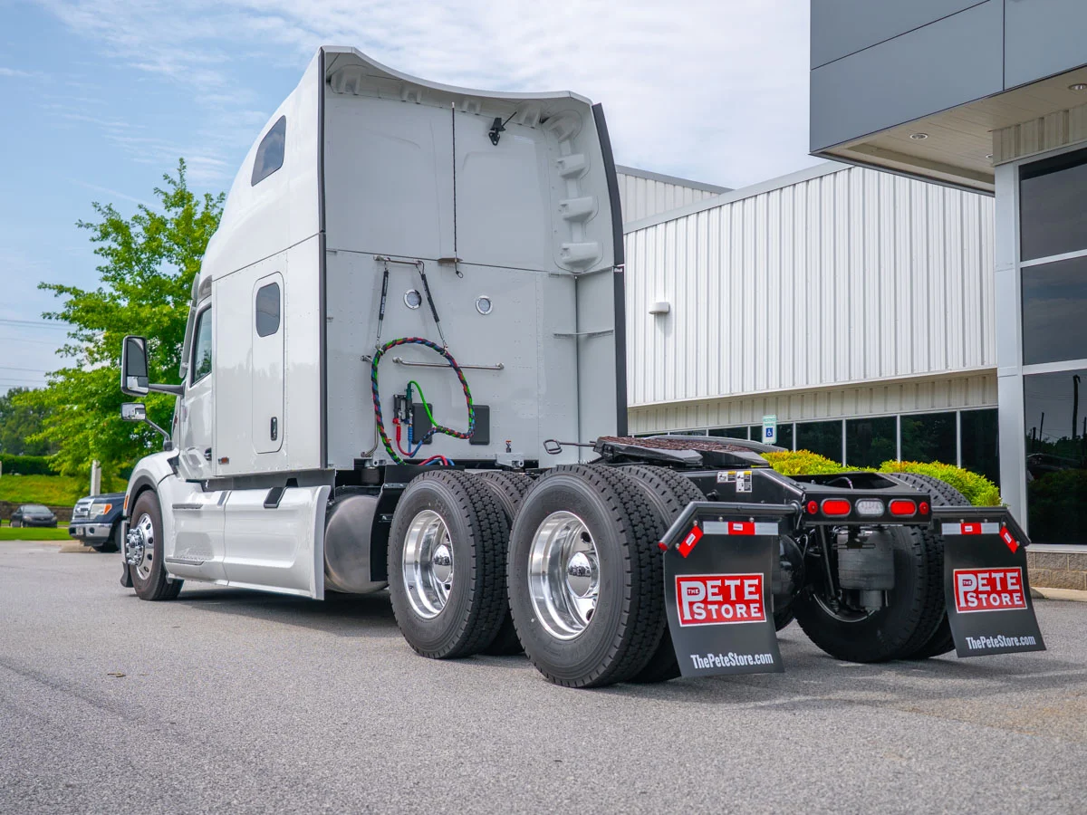 2027 Peterbilt 579 in Duncan, SC — photo 4