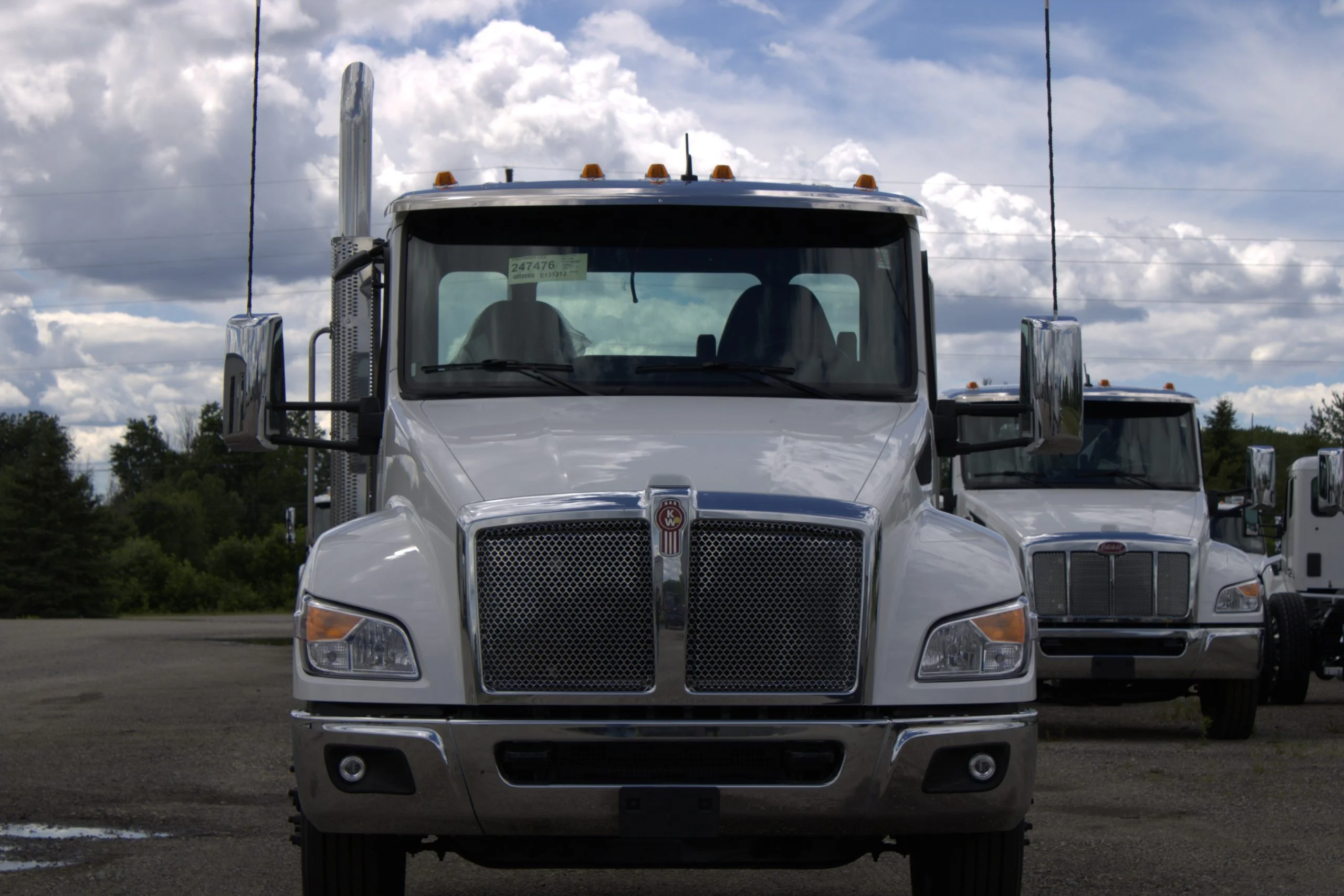 2027 Kenworth T280 — photo 2