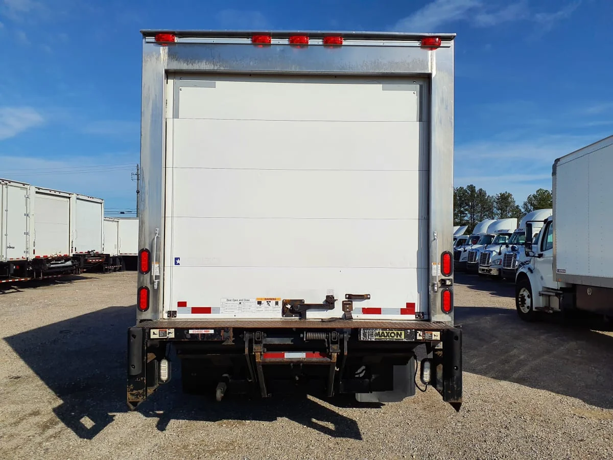 2016 Isuzu NPR - image 5