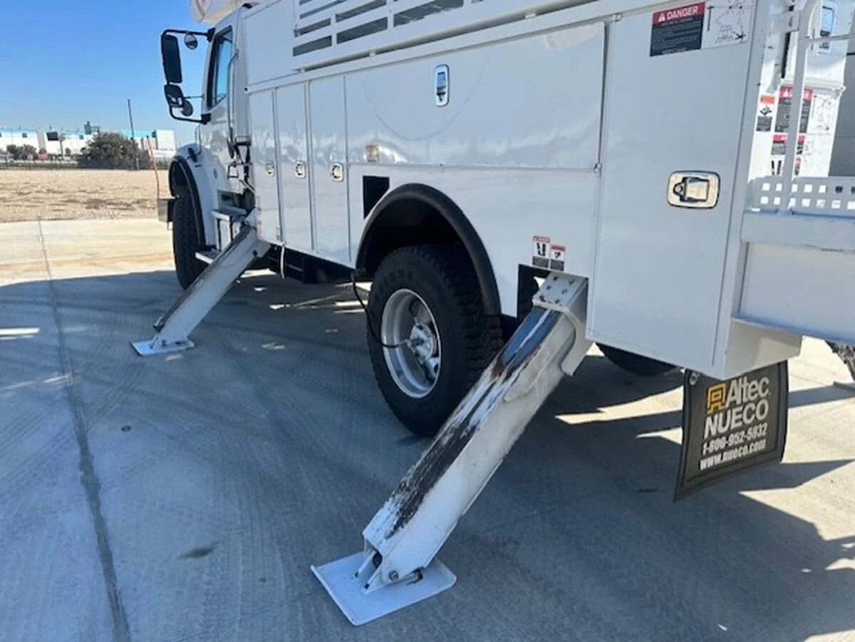 2020 Freightliner M2 106 in Fort Worth, TX — photo 33