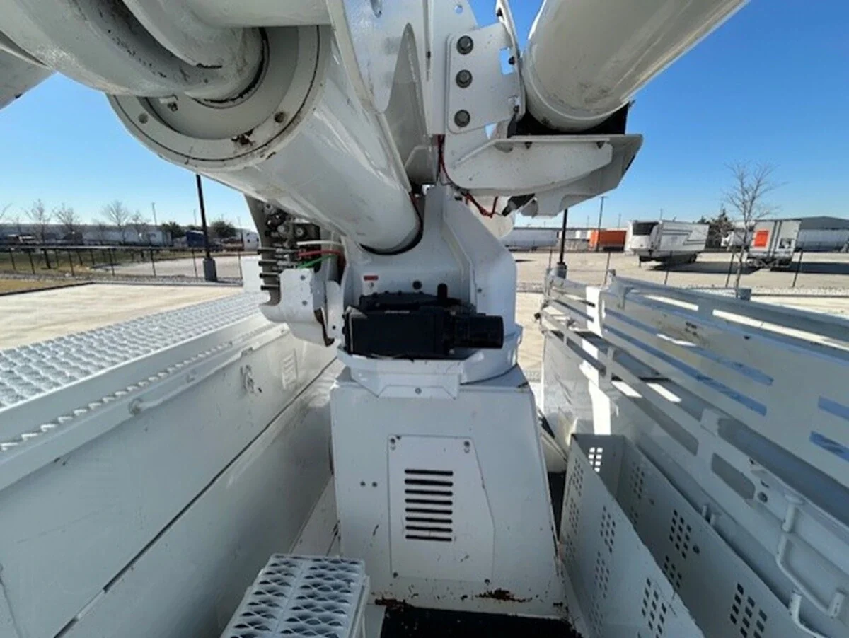 2020 Freightliner M2 106 - image 36