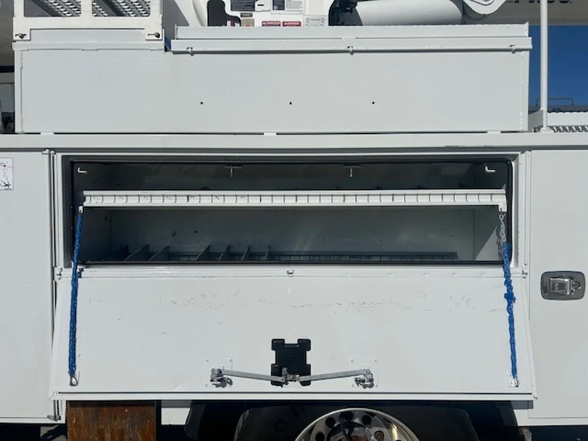 2020 Freightliner M2 106 - image 25