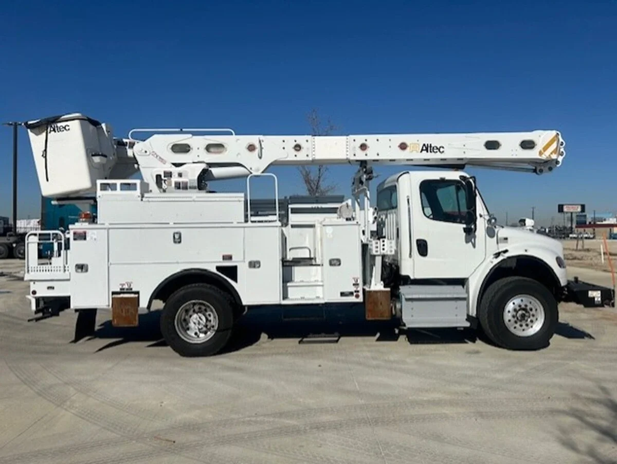 2020 Freightliner M2 106 - image 7