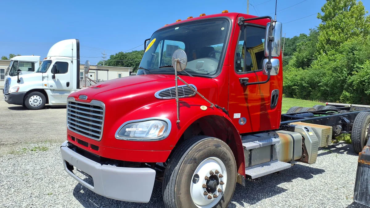 2018 Freightliner M2 106 in West Chester, OH