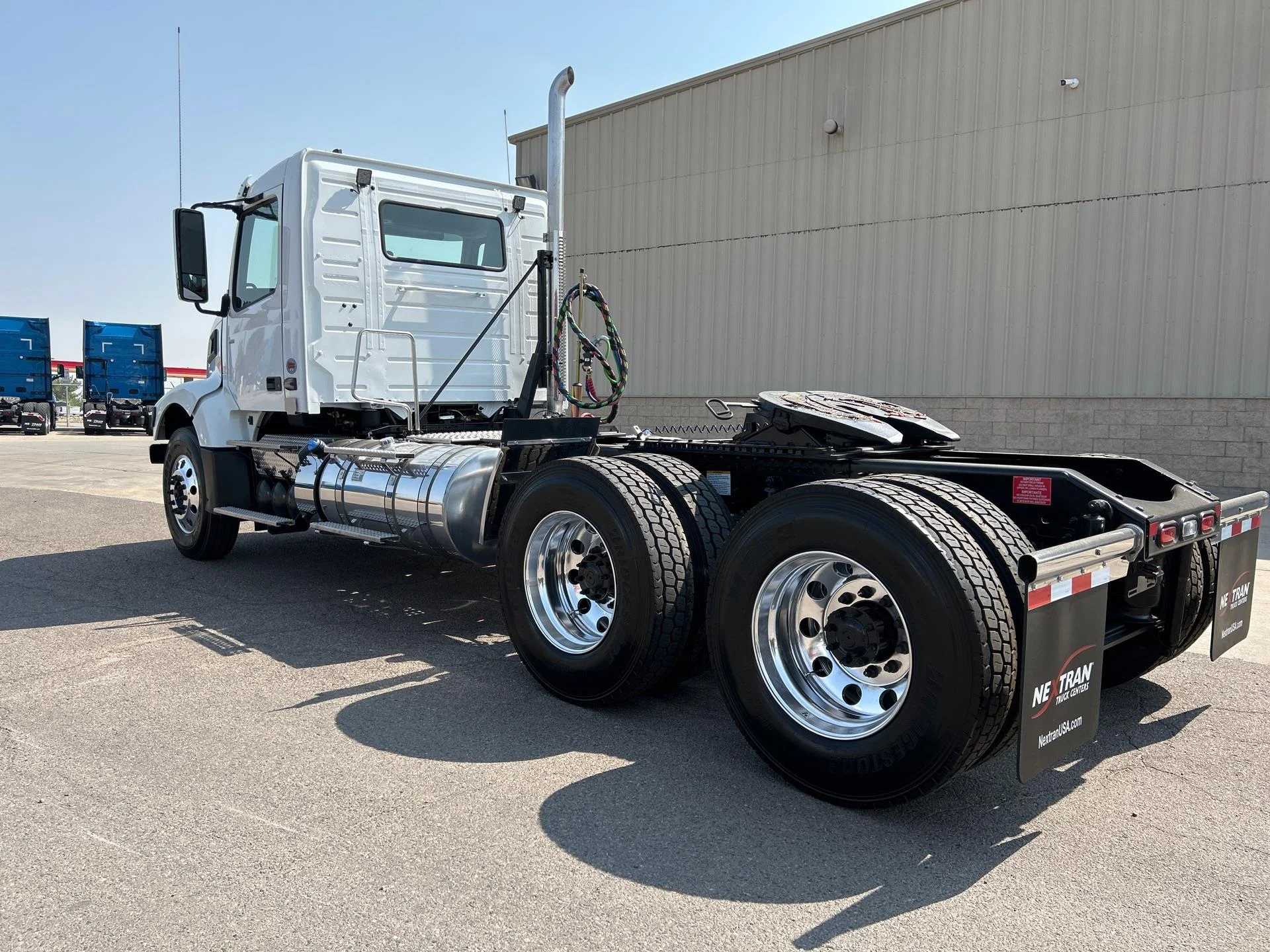 2027 Volvo in Commerce City, CO — photo 3