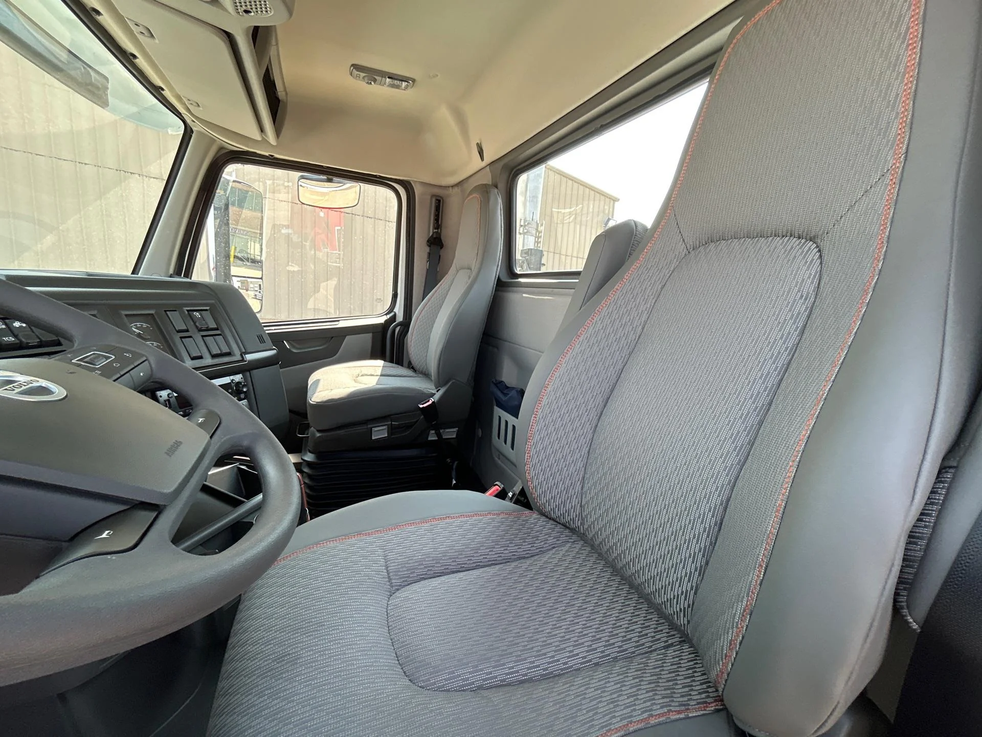 2027 Volvo in Commerce City, CO — photo 14