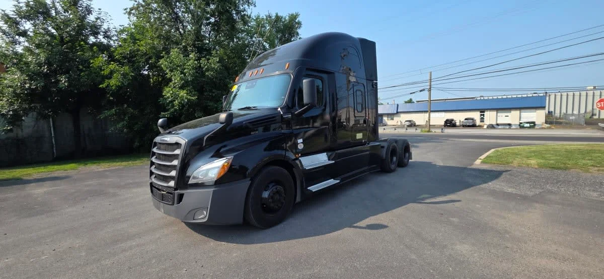 2023 Freightliner Cascadia