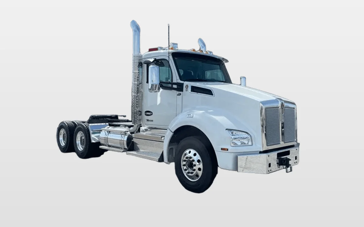2026 Kenworth T880 - image 1