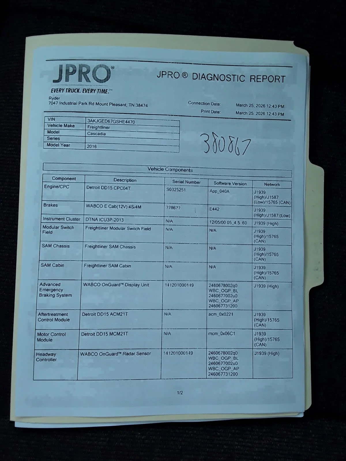 2016 Freightliner Cascadia - image 9