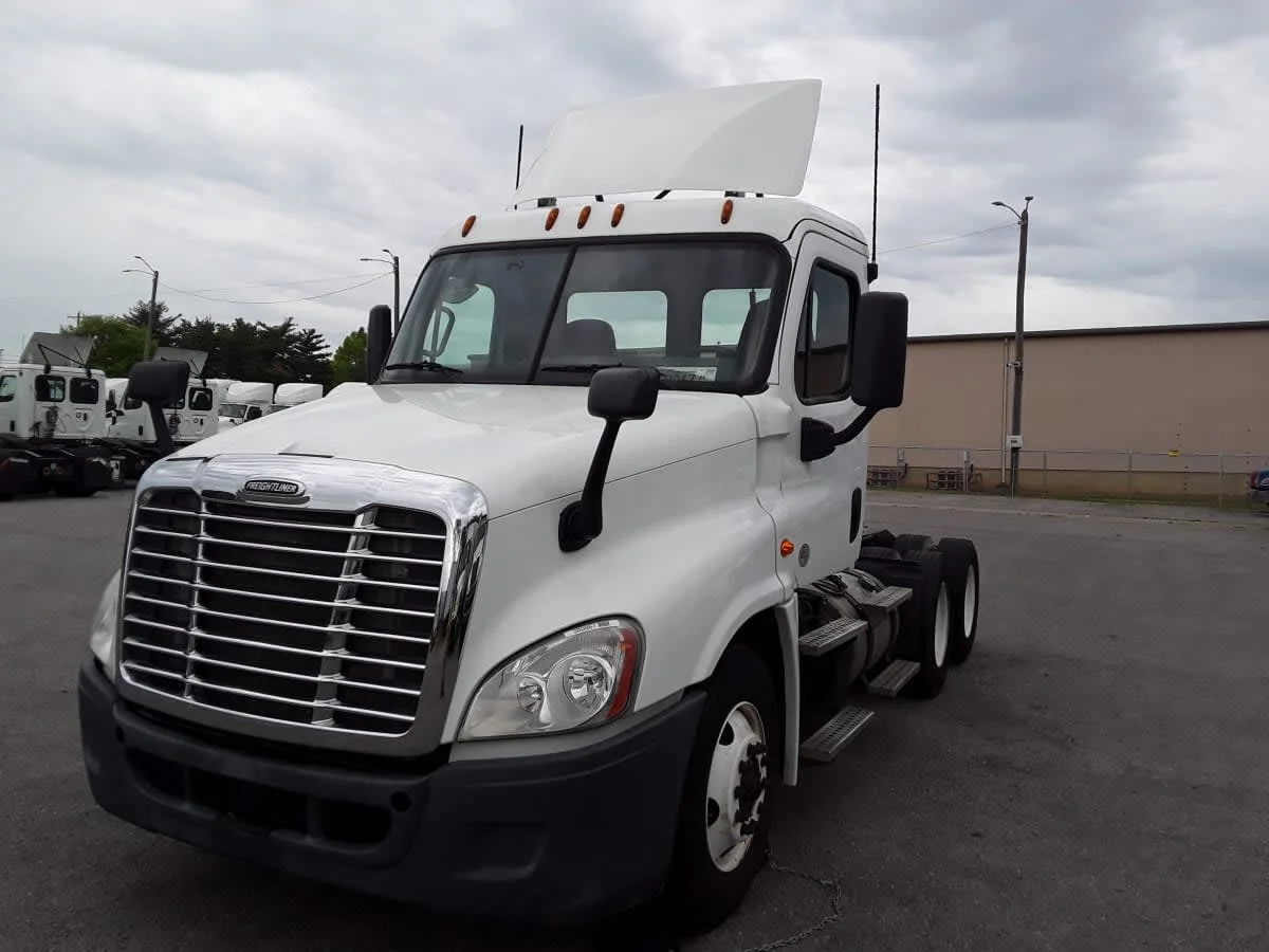 2016 Freightliner Cascadia in La Vergne, TN