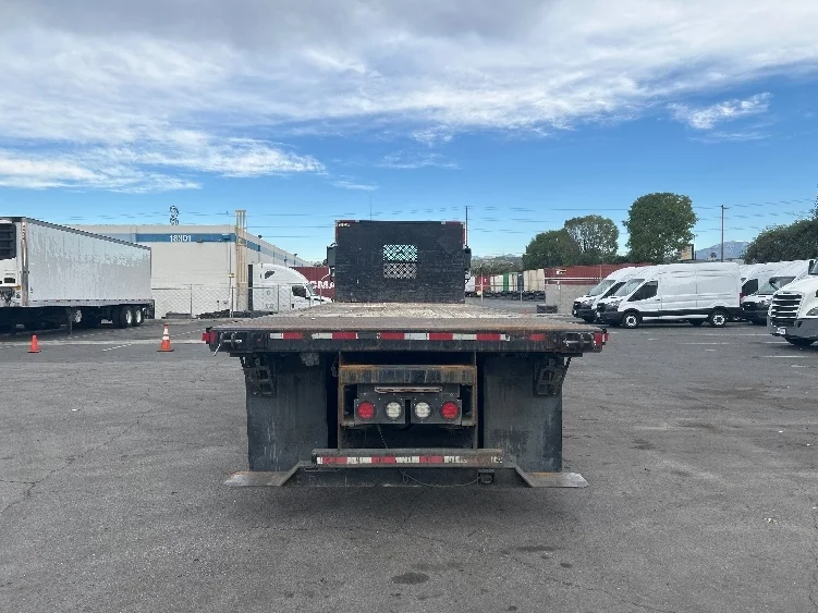 2019 Freightliner M2 106 - image 7