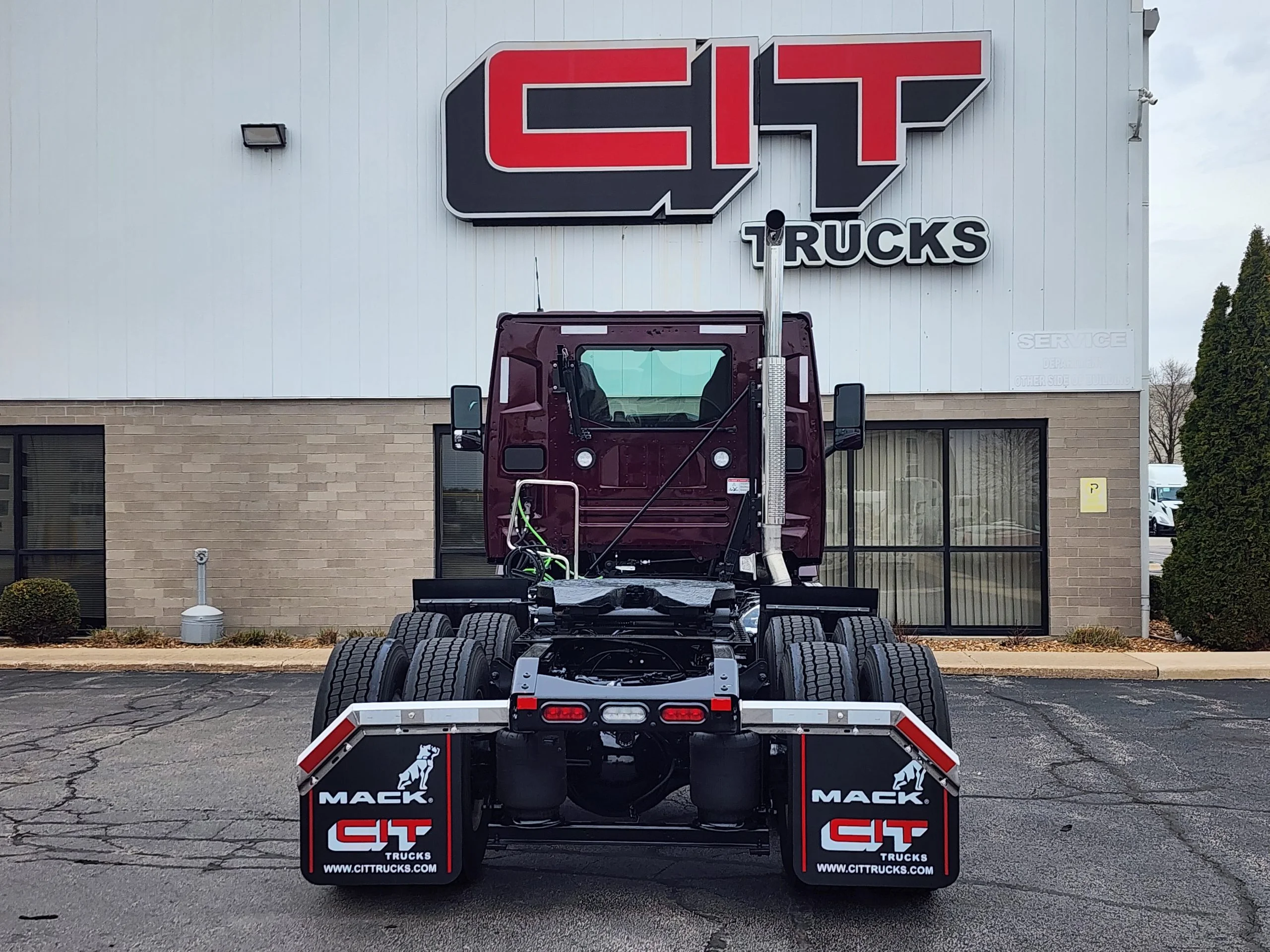 2027 Mack Anthem in Rockford, IL — photo 6