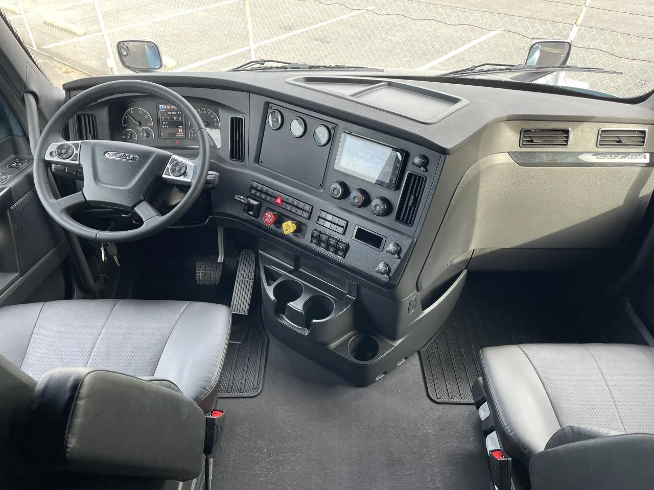 2026 Freightliner Cascadia - image 6