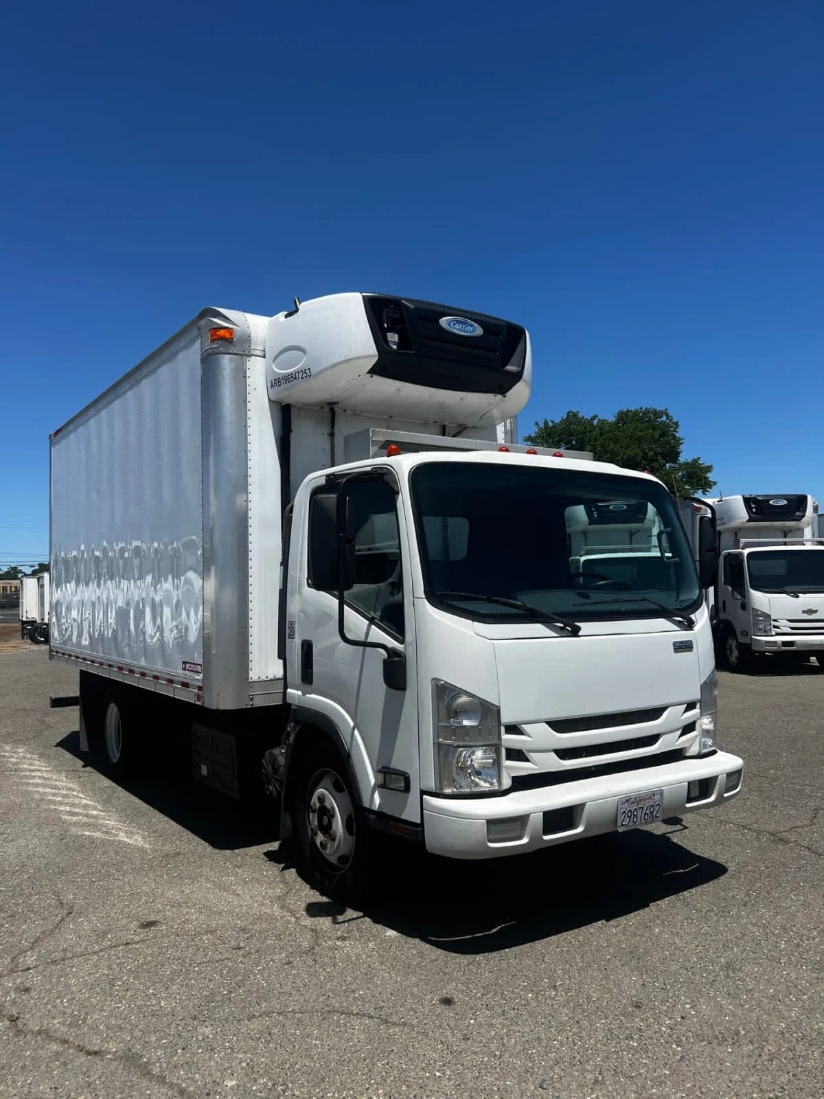 2019 Isuzu NPR - image 3