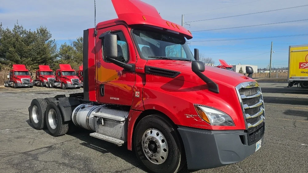 2019 Freightliner Cascadia in Edison, NJ