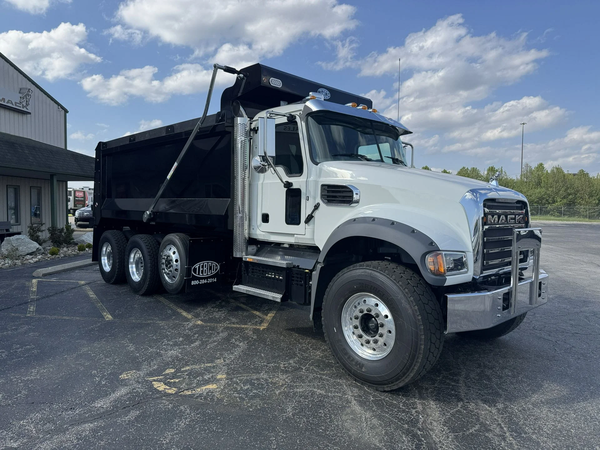 2027 Mack Granite - image 5