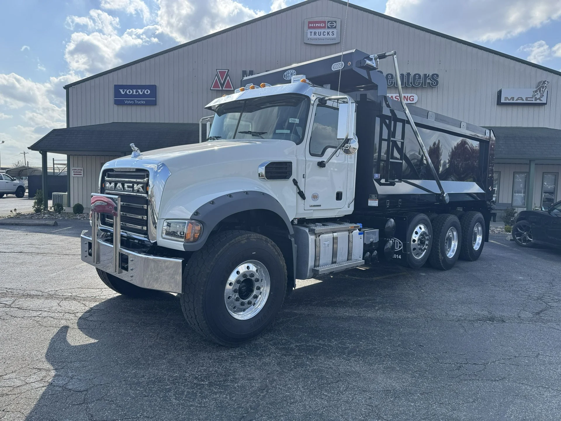 2027 Mack Granite in Clarksville, IN