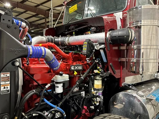 2027 Kenworth W900 in Kansas City, MO — photo 5