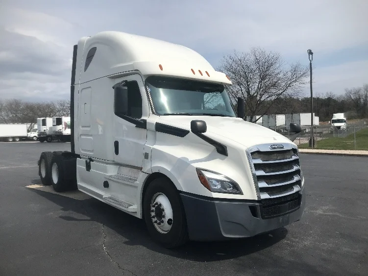 2020 Freightliner Cascadia in Harrisburg, PA
