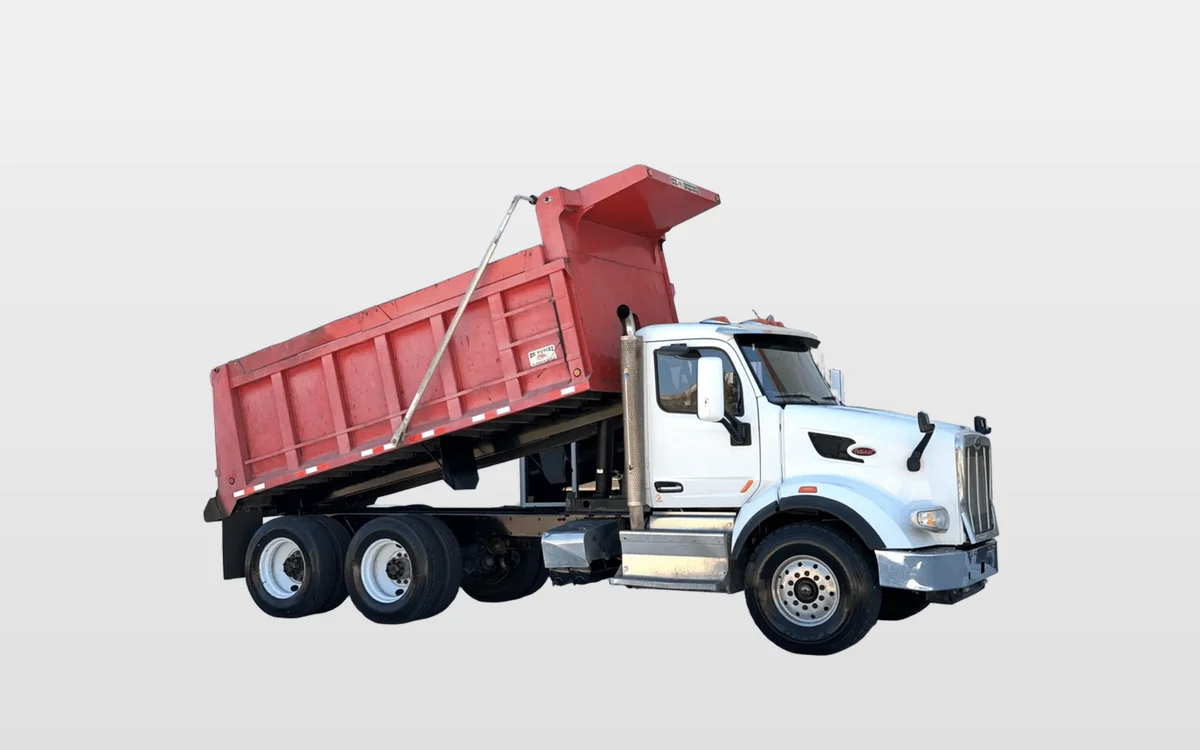 2016 Peterbilt 567 - image 1