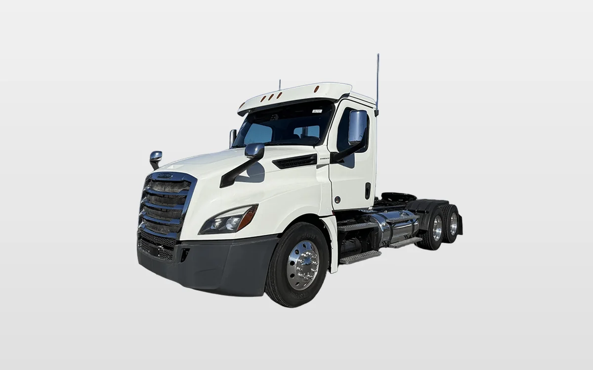 2019 Freightliner Cascadia - image 1