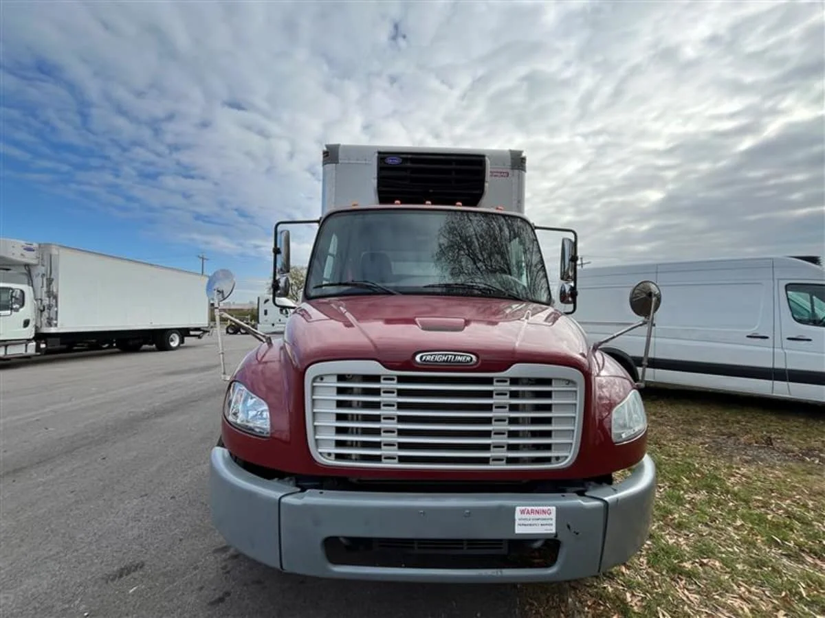 2016 Freightliner M2 106 - image 2