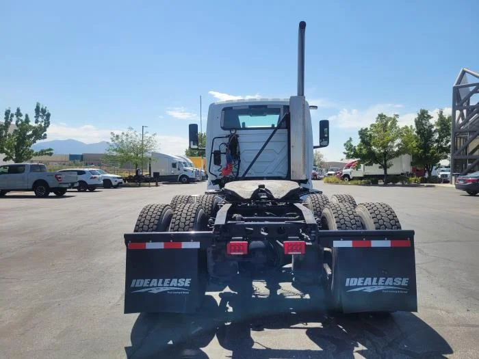 2021 International LT — photo 5