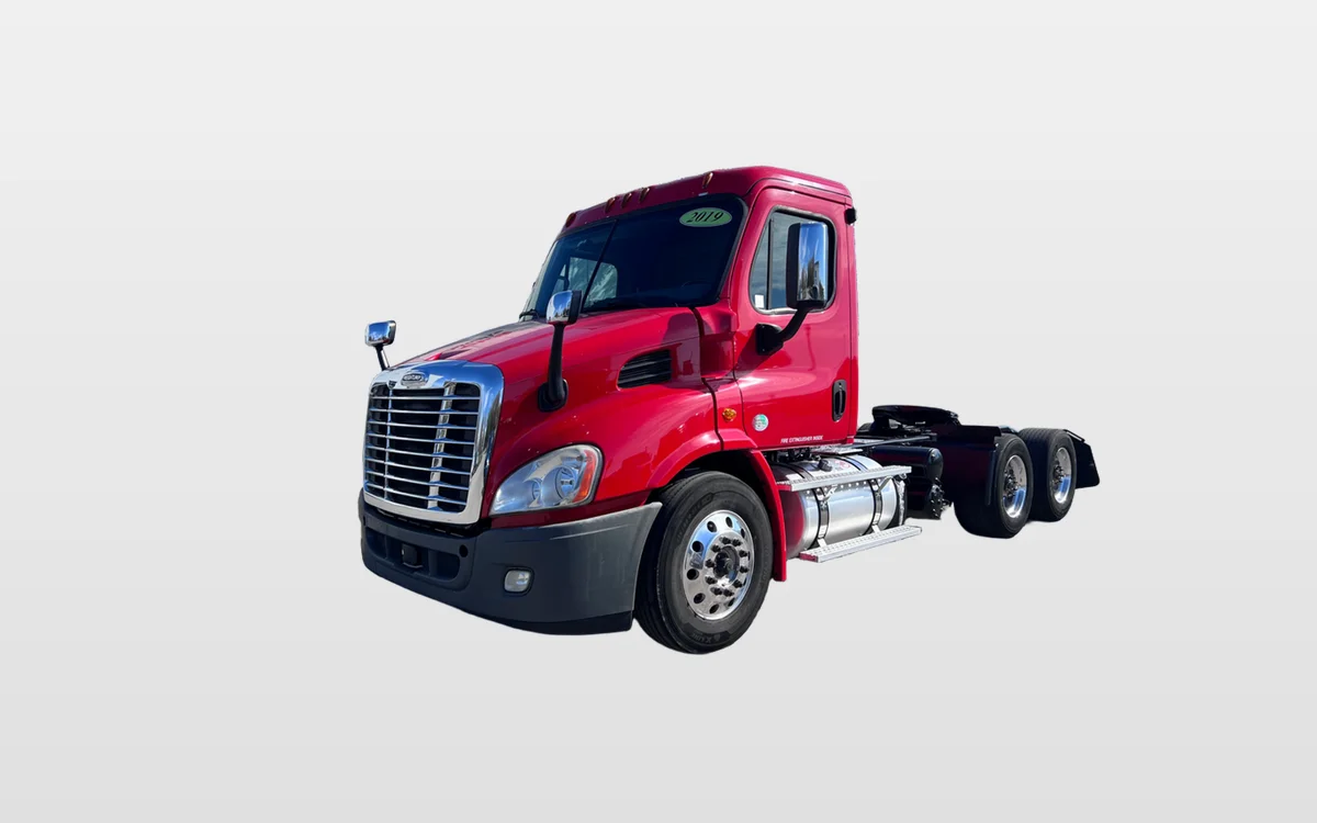 2019 FREIGHTLINER CASCADIA 113DC - image 1