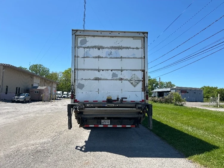 2018 Hino 268 in Rochester, NY — photo 7