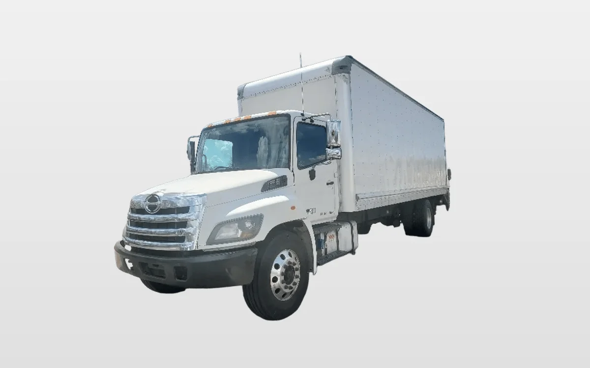 2018 Hino 268 - image 1