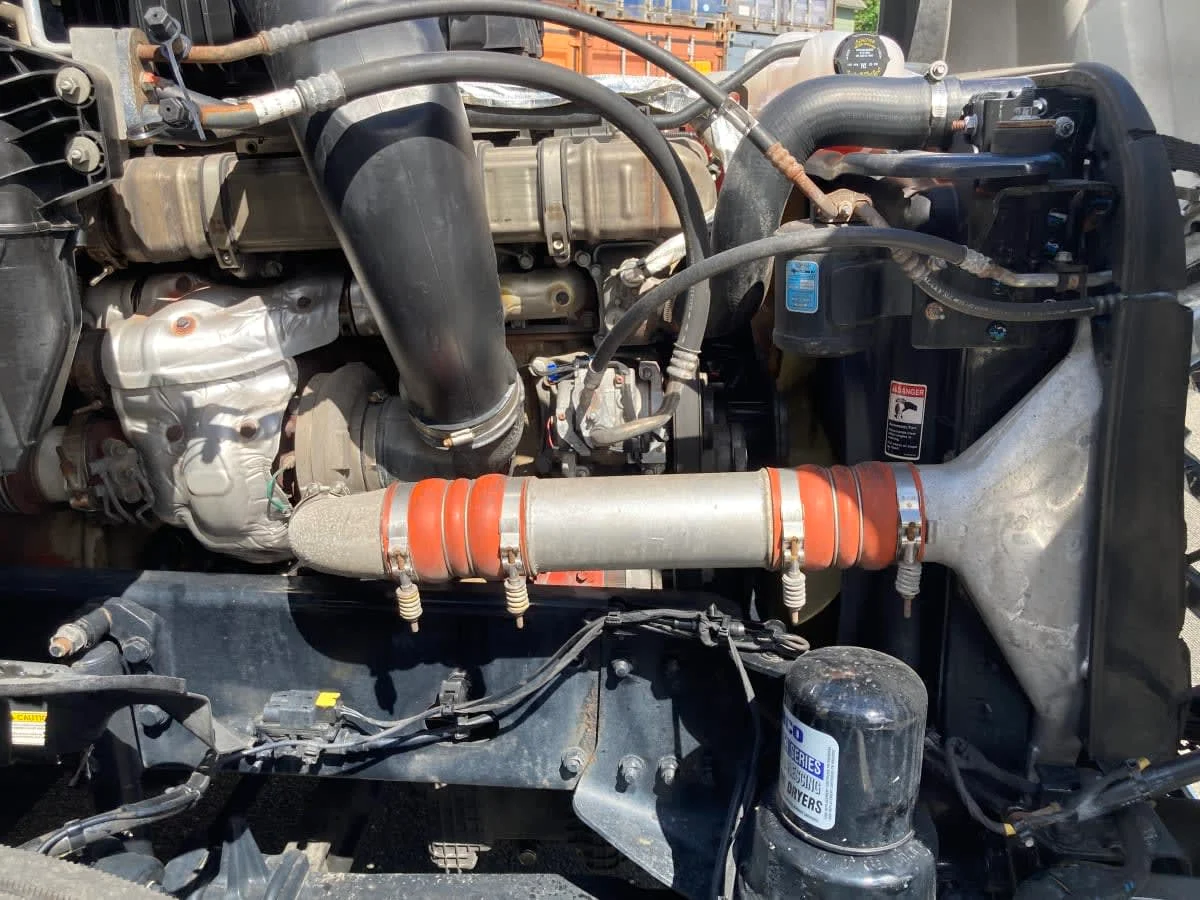 2021 Freightliner Cascadia in Springfield, MA — photo 9