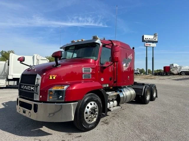 2022 Mack Anthem in Findlay, OH