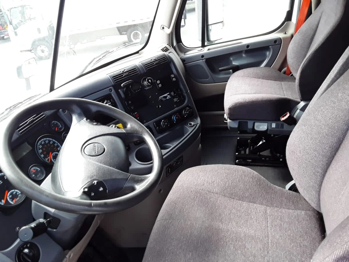 2019 Freightliner Cascadia in Charlotte, NC — photo 7
