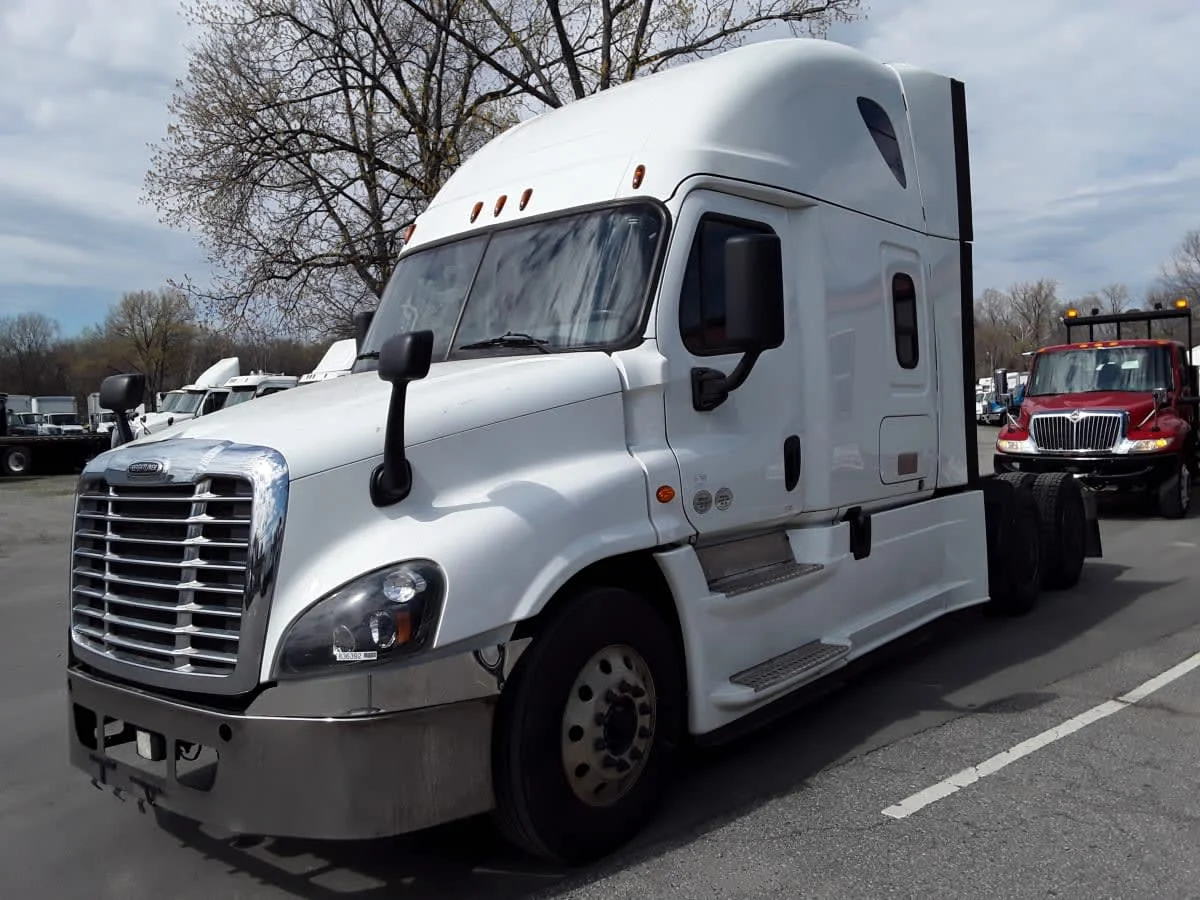 2019 Freightliner Cascadia in Charlotte, NC