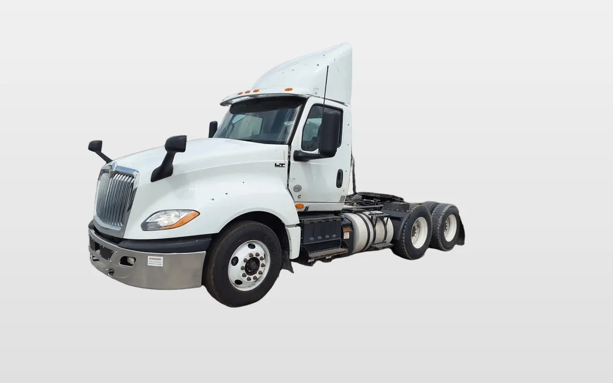 2019 International - image 1