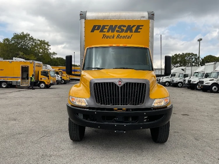 2022 International MV - image 2